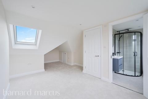 4 bedroom detached house to rent, Hughenden Road, Worcester Park