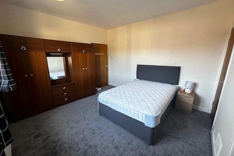 2 bedroom house to rent, Churchill Crescent, Fife