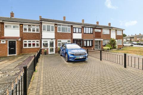 Cowdray Way, Hornchurch, RM12