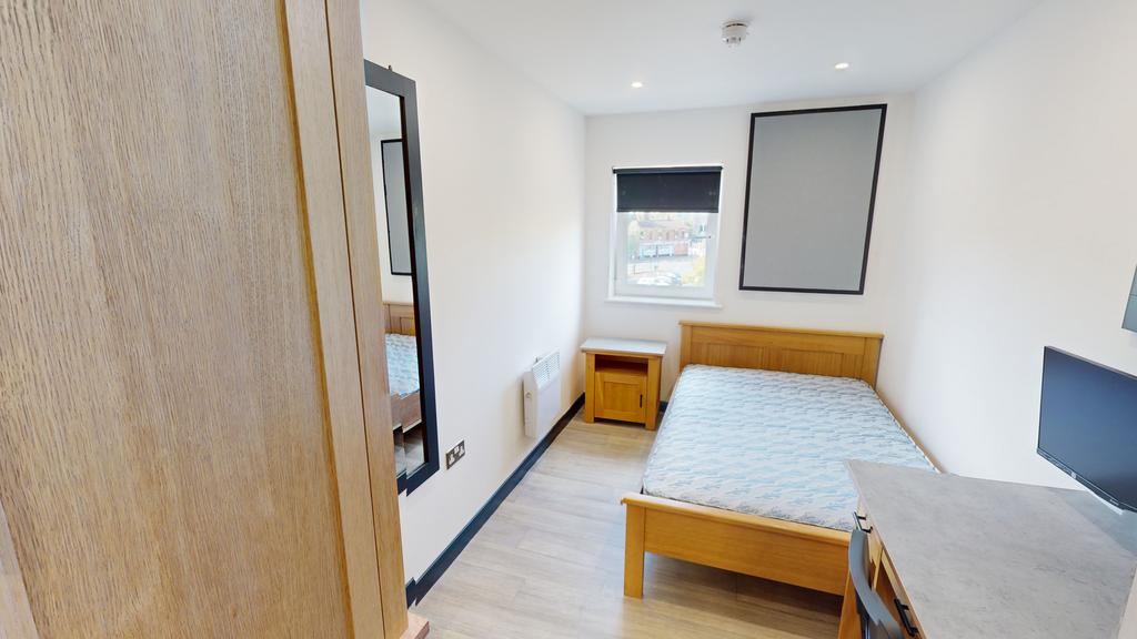Apartment in Newcastle upon Tyne, Tyne and Wear - View 5
