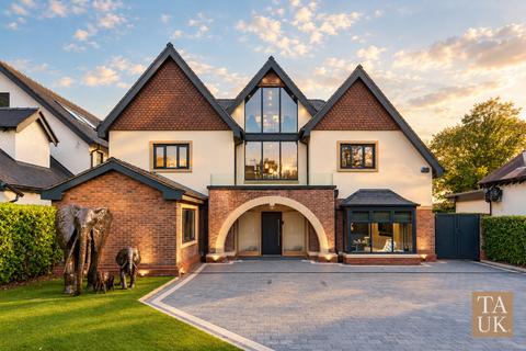 5 bedroom detached house for sale, Granville Park, Aughton, L39