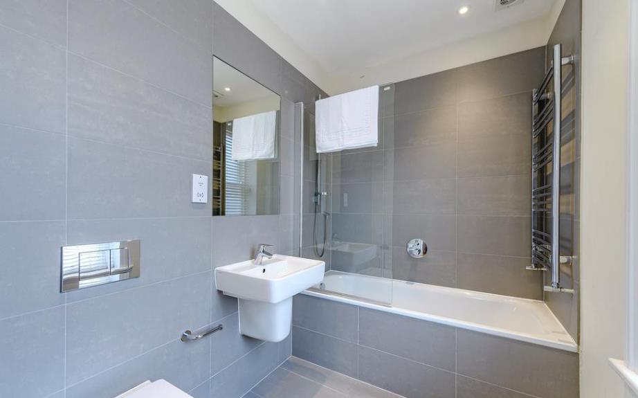 Apartment in London - View 3