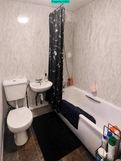 2 bedroom terraced house to rent, Gresty Street, Stoke-on-Trent, ST4