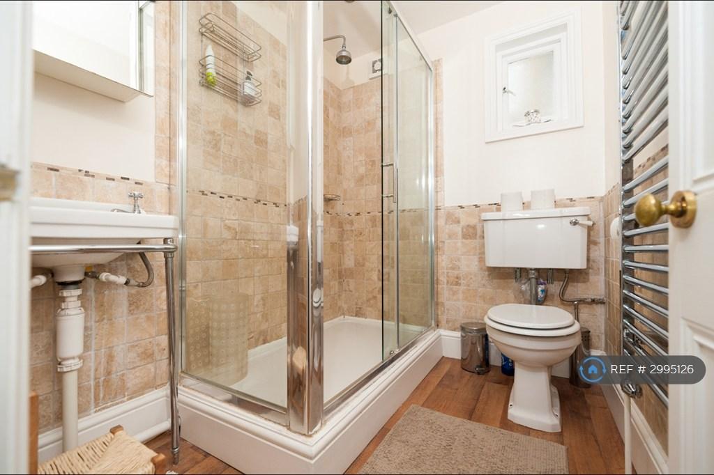 House in London - View 5