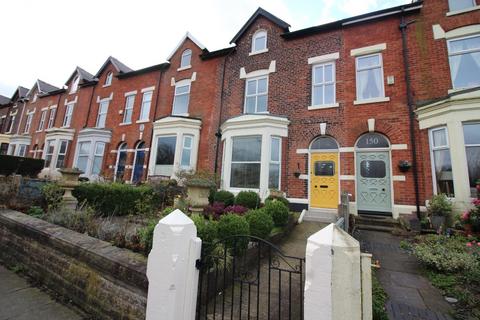 1 bed house for rent in Chesham Road, Bury BL9