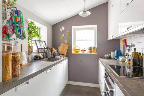 3 bedroom terraced house for sale, Henshaw Street, London, SE17
