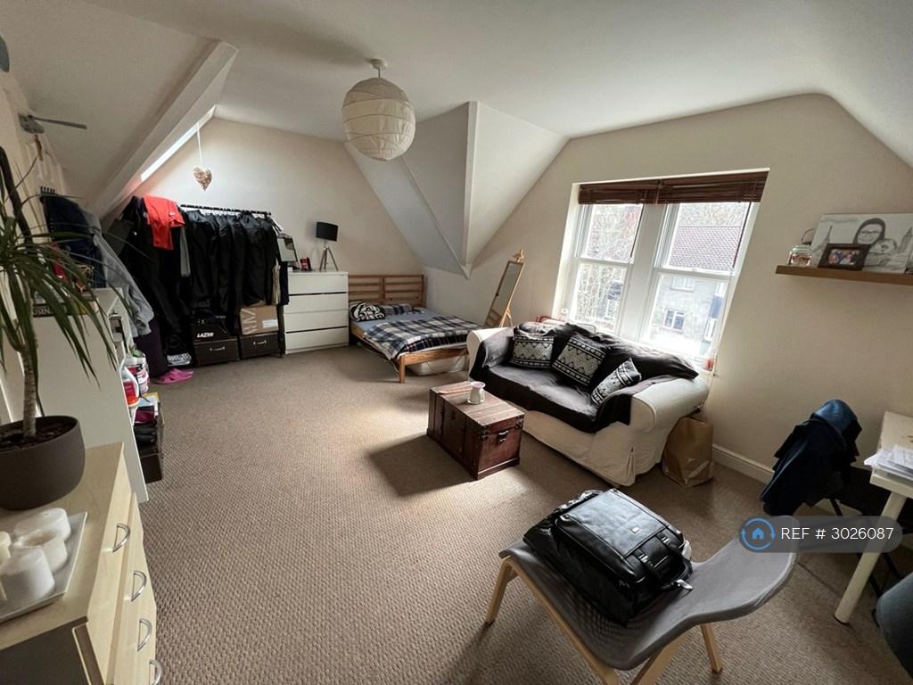 Apartment in Bristol - View 4