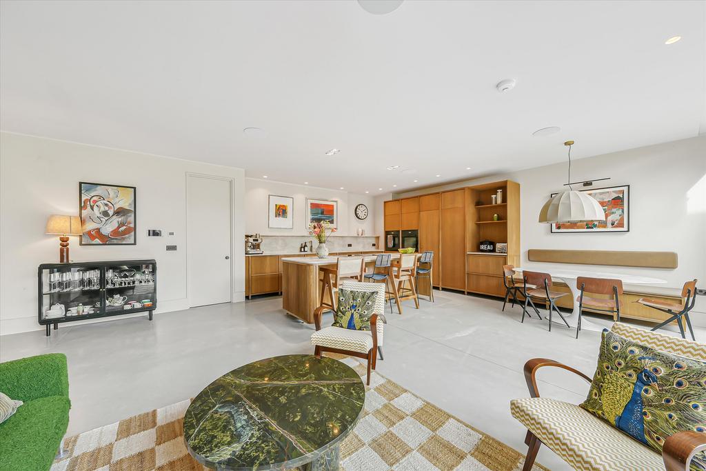 House in London - View 3