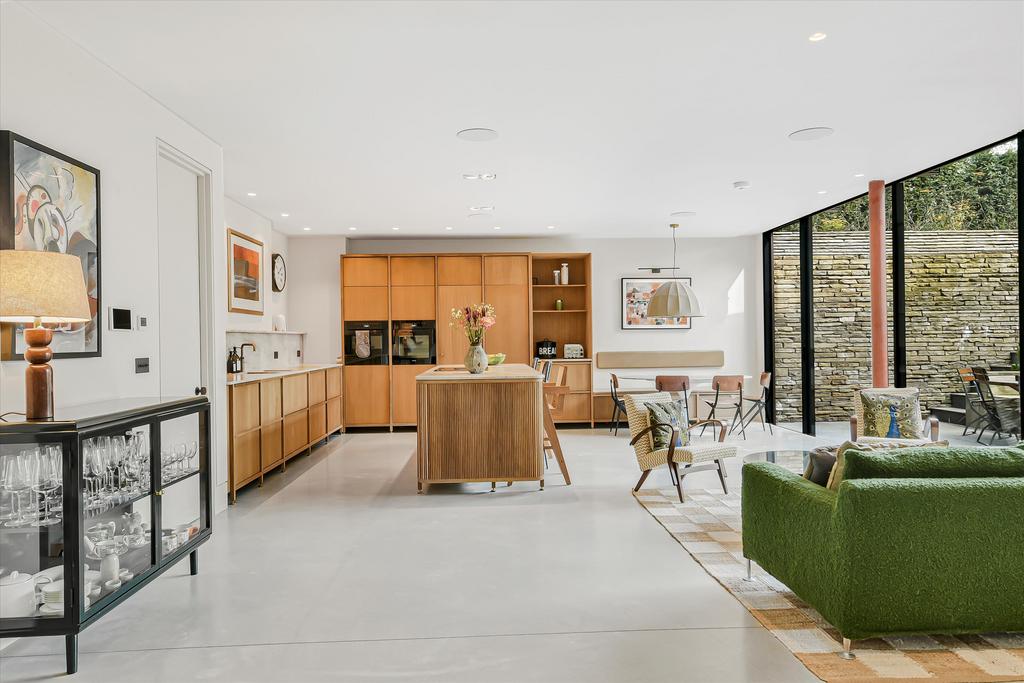 House in London - View 4