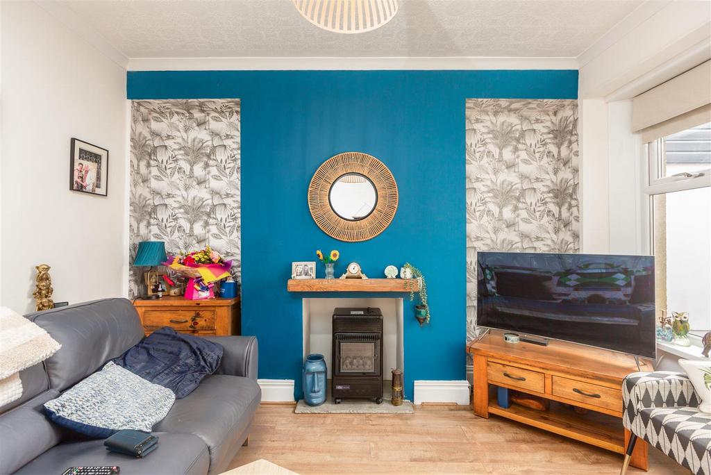 House in Llanelli - View 4