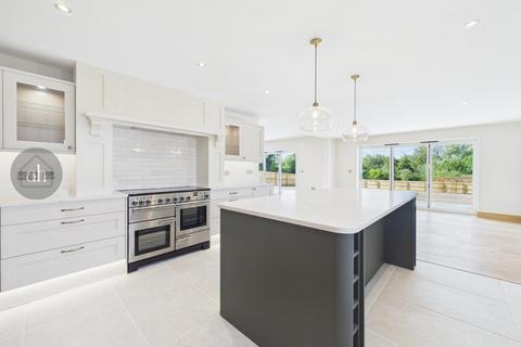 4 bedroom detached house for sale, Packway Gardens, Norton,