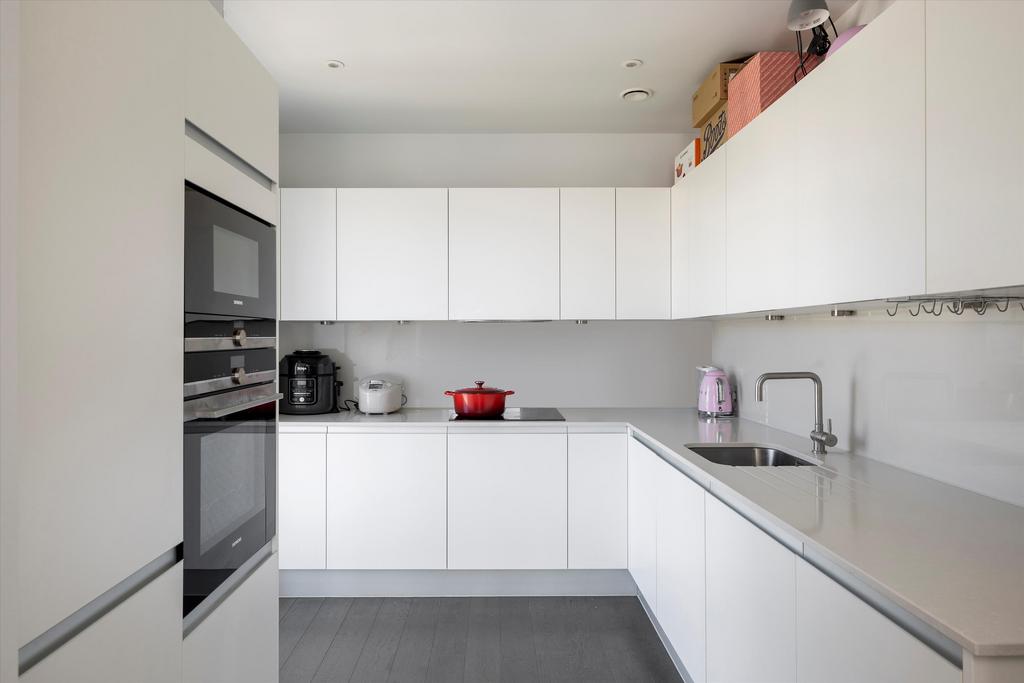 Apartment in London - View 2