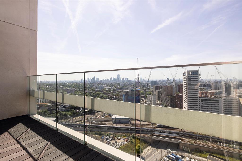 Apartment in London - View 3