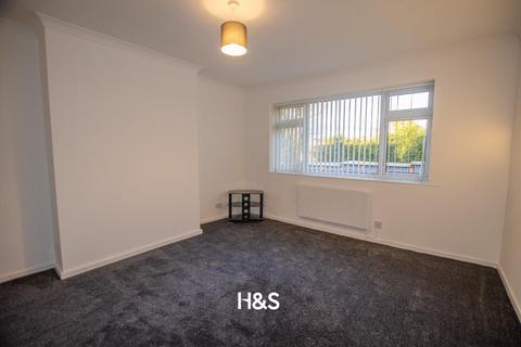 2 bedroom maisonette to rent, Sansome Road, Solihull B90