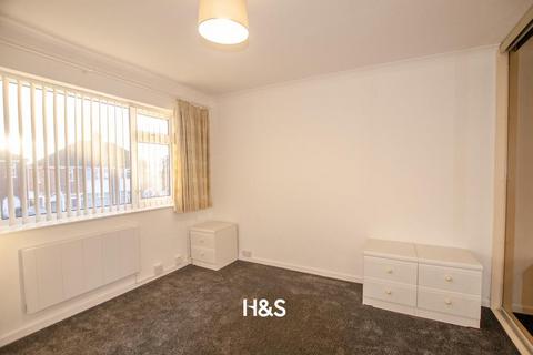 2 bedroom maisonette to rent, Sansome Road, Solihull B90