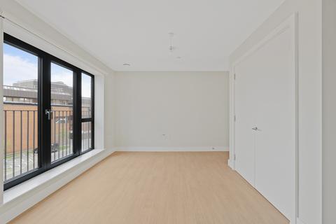 1 bed flat/apartment for rent in Apartment 13, Farrow House, 6 Station Approach RG14