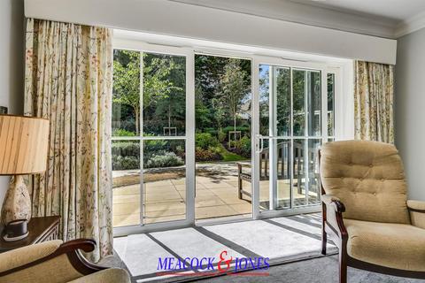 2 bedroom apartment for sale, 2 Rayleigh Close, Hutton, Brentwood
