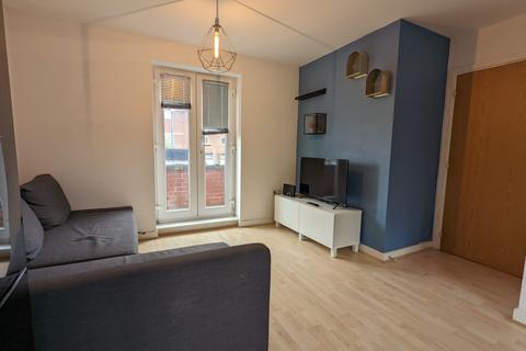 2 bedroom flat to rent, Barrett Street, SMETHWICK, B66