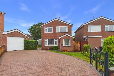 3 bedroom detached house for sale, Paddock Way, Higher Kinnerton, CH4