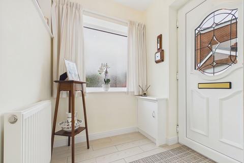3 bedroom detached house for sale, Paddock Way, Higher Kinnerton, CH4
