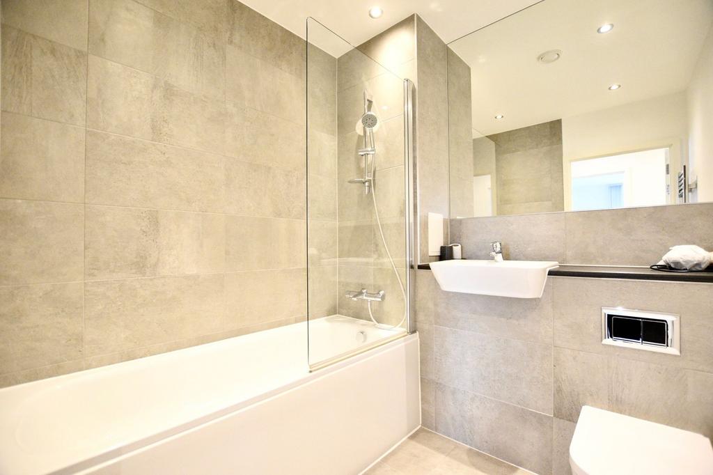 Apartment in London - View 3