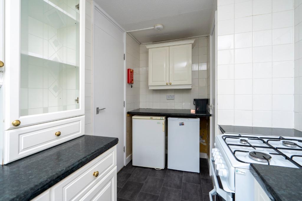 Apartment in Edinburgh - View 5
