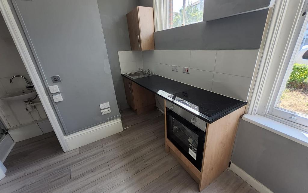 House in London, Addiscombe - View 3