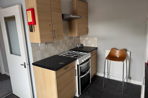 2 bedroom flat to rent, Usk Street, Newport NP19