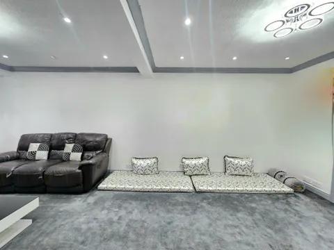 House in SOUTHALL - View 3