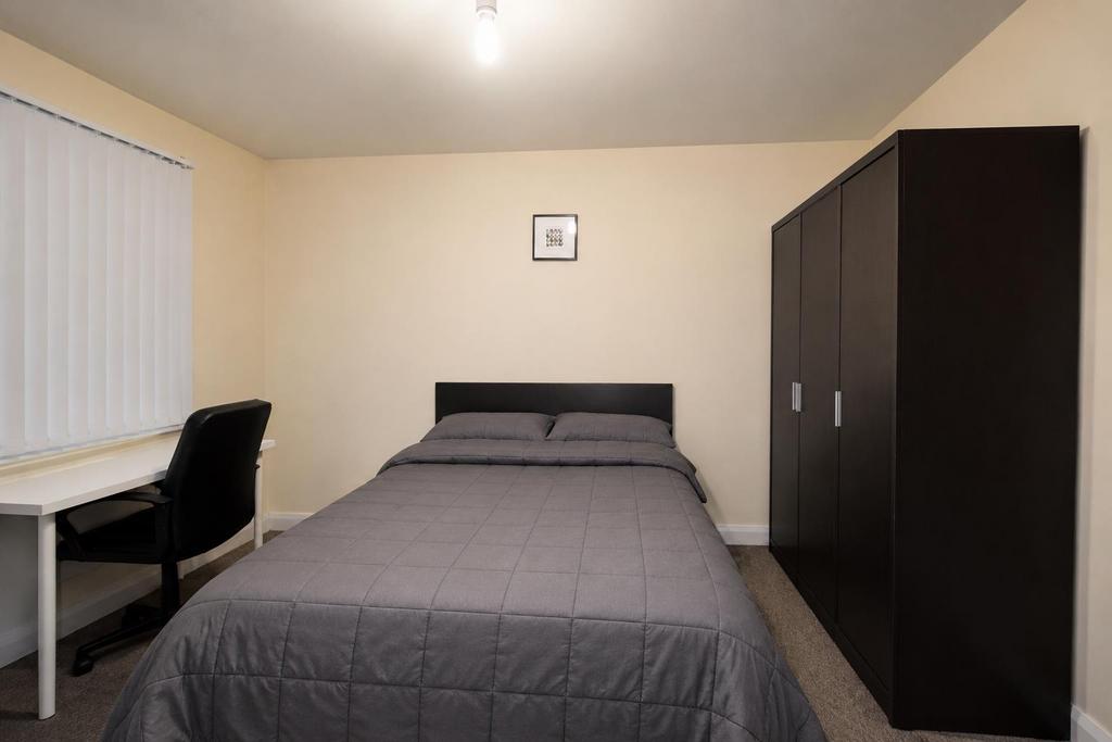 Apartment in Liverpool - View 5