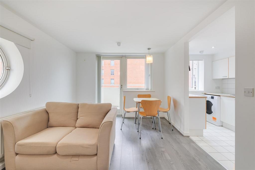 Apartment in Liverpool - View 4