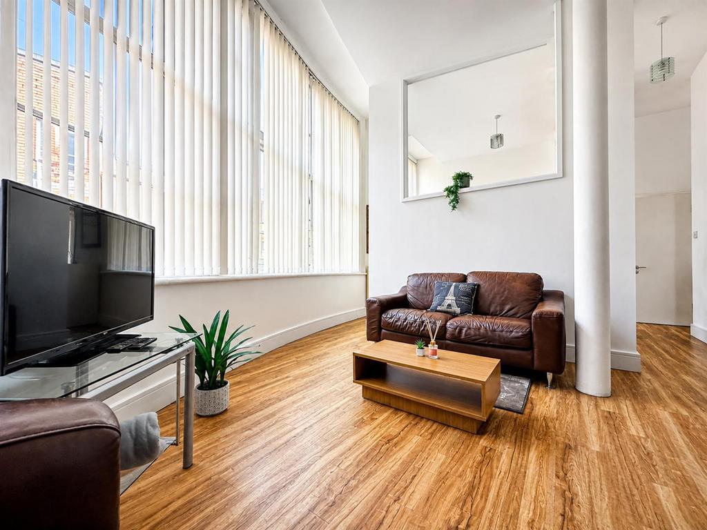 Apartment in Liverpool - View 3