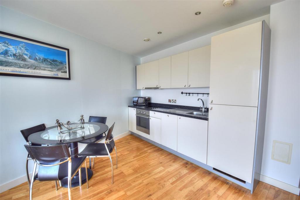 Apartment in Liverpool - View 4