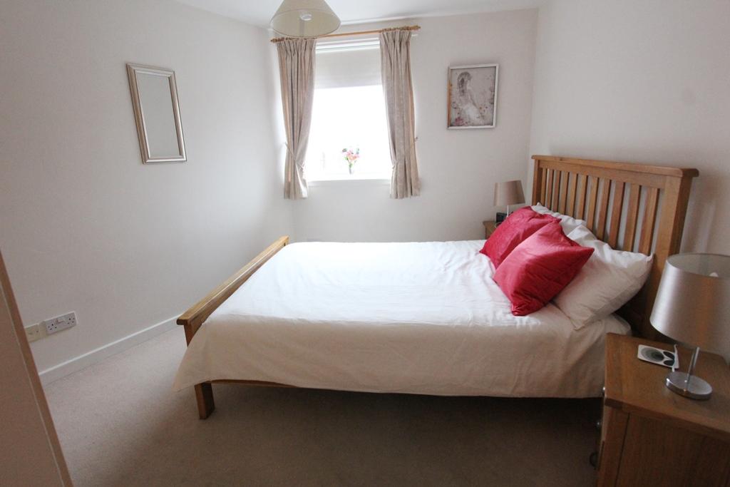Apartment in Edinburgh, Old Town - View 3