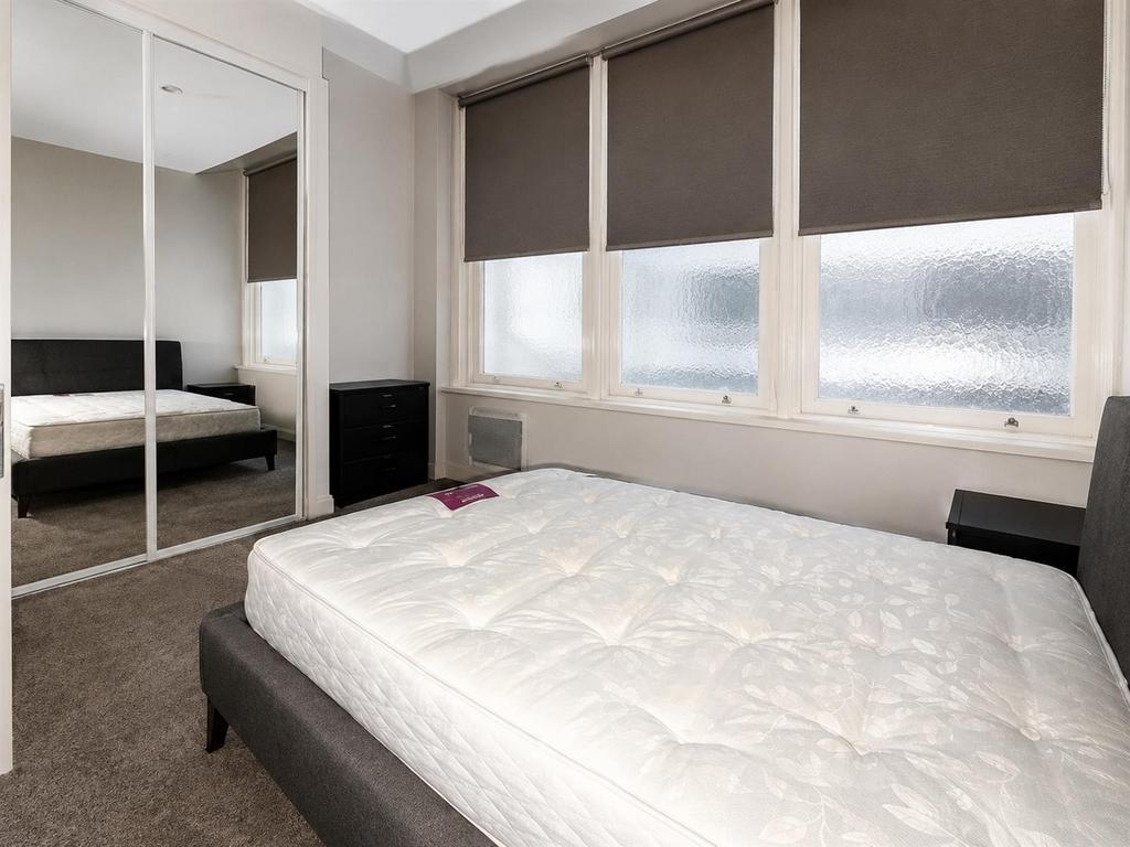 Apartment in Liverpool - View 4