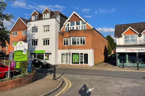 Retail property (high street) to rent, 79 High St Crowthorne RG45 7AD