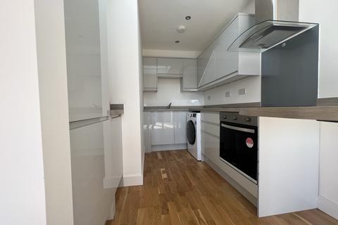 1 bedroom flat to rent, Addington Road, Croydon CR2