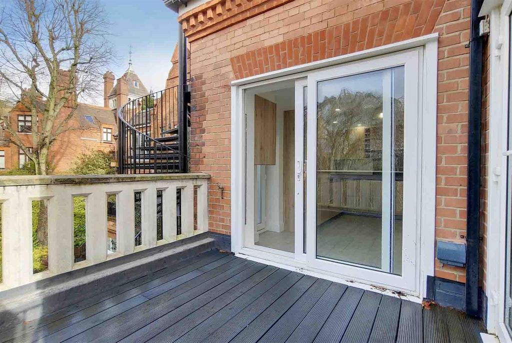 Apartment in London, Swiss Cottage, Belsize Park - View 3
