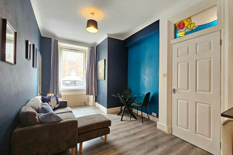 undefined, Albion Place, Edinburgh EH7