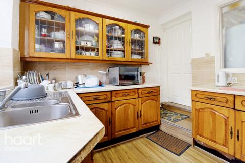 3 bedroom end of terrace house for sale, Wentworth Road, Croydon