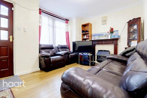 3 bedroom end of terrace house for sale, Wentworth Road, Croydon