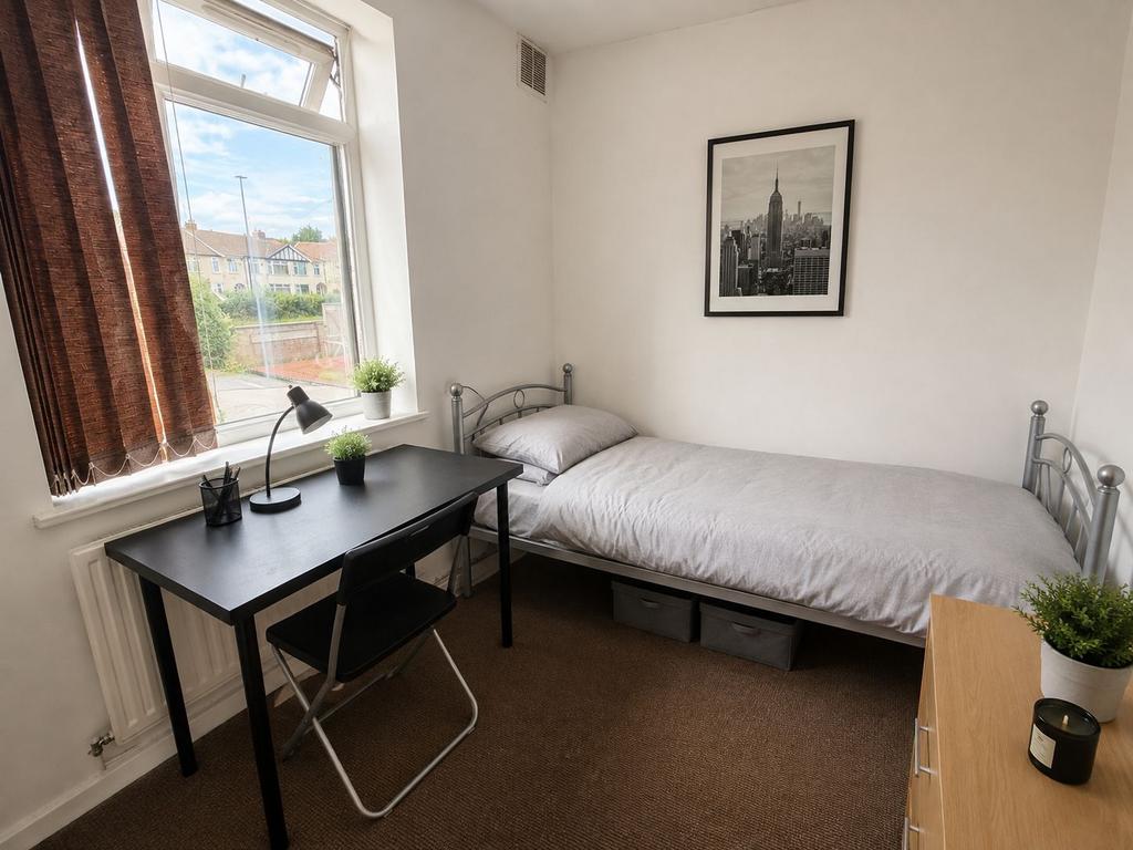House in Bristol, Filton - More
