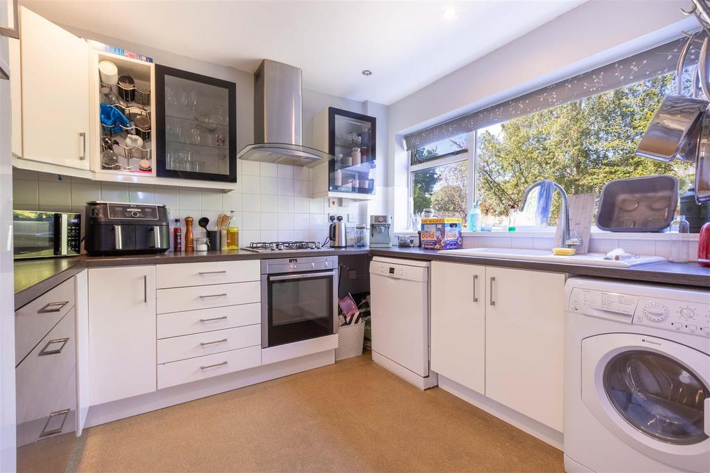 House in Solihull - More