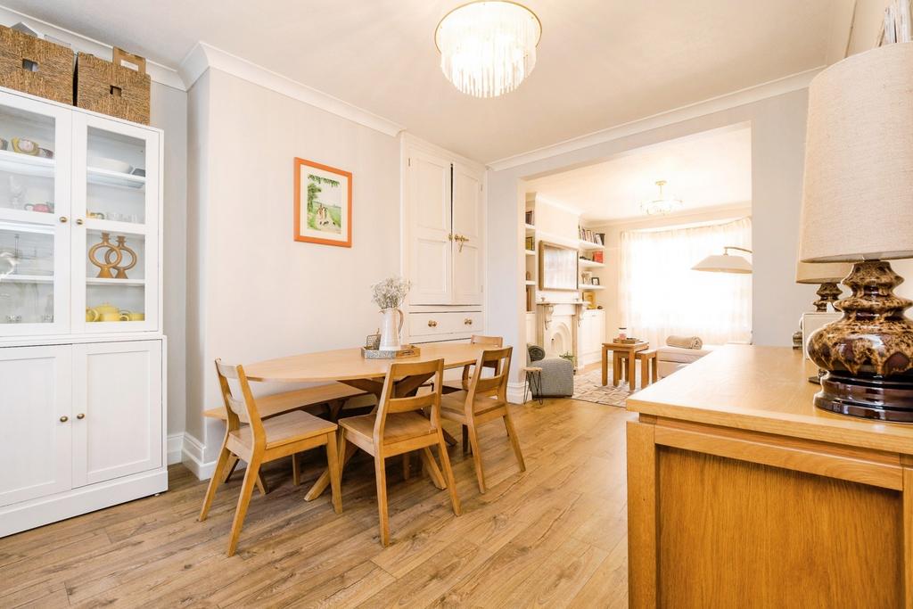 House in London, Plashet - View 2