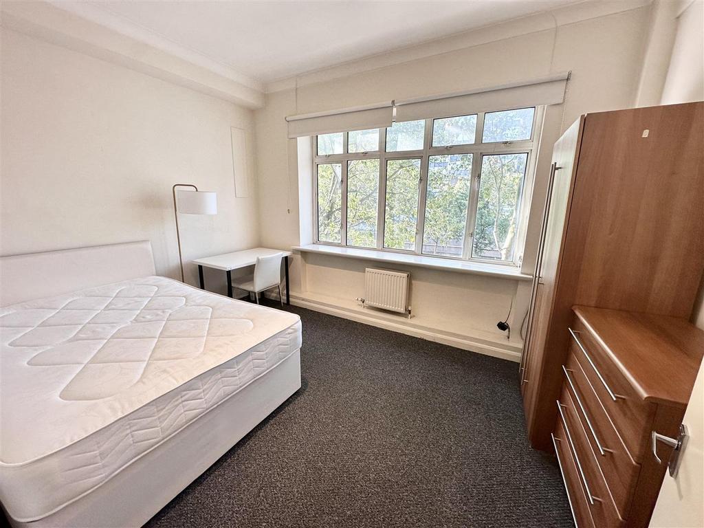 Apartment in London - View 2