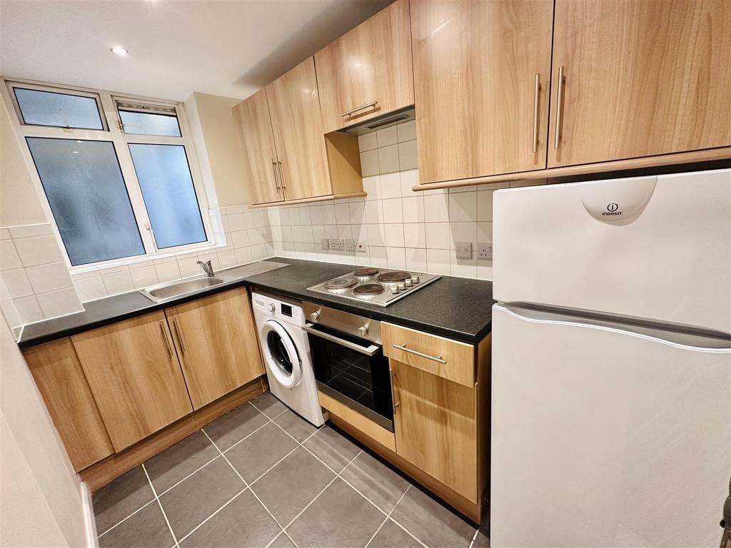 Apartment in London - View 3