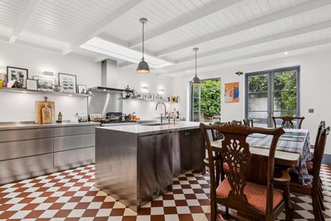 5 bedroom terraced house for sale, Petworth Street, london, SW11