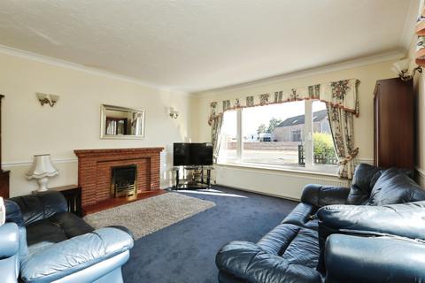 3 bedroom detached bungalow for sale, Cove Road, Westwoodside, Doncaster