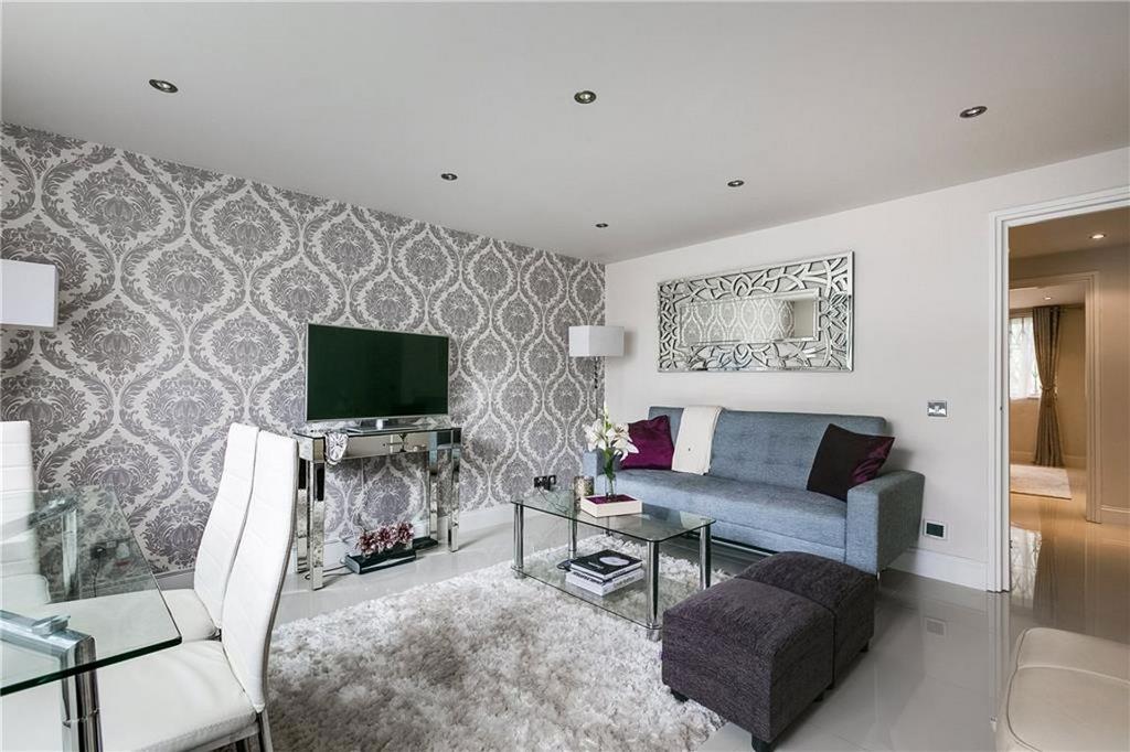 Apartment in London - View 2