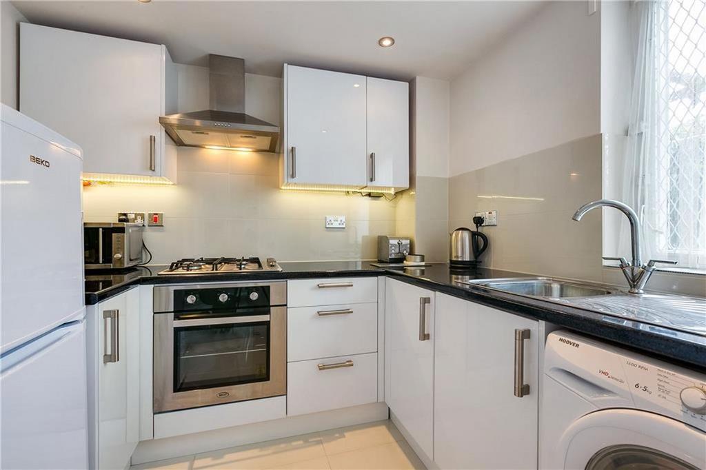Apartment in London - View 3